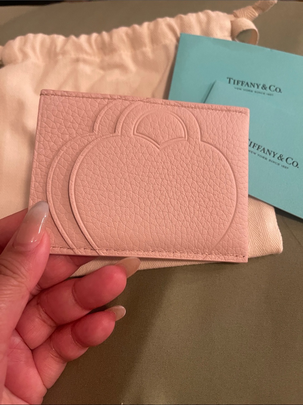 AUTHENTIC Tiffany & Co. Blush Pink Embossed Leather Cardholder brand new - Picture 3 of 4